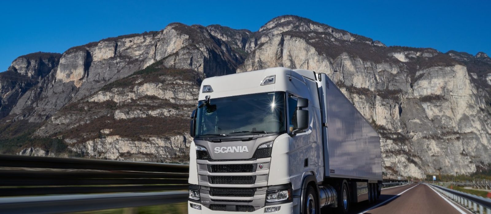 Тягачи и грузовые автомобили Scania CNG на природном газе (метане)